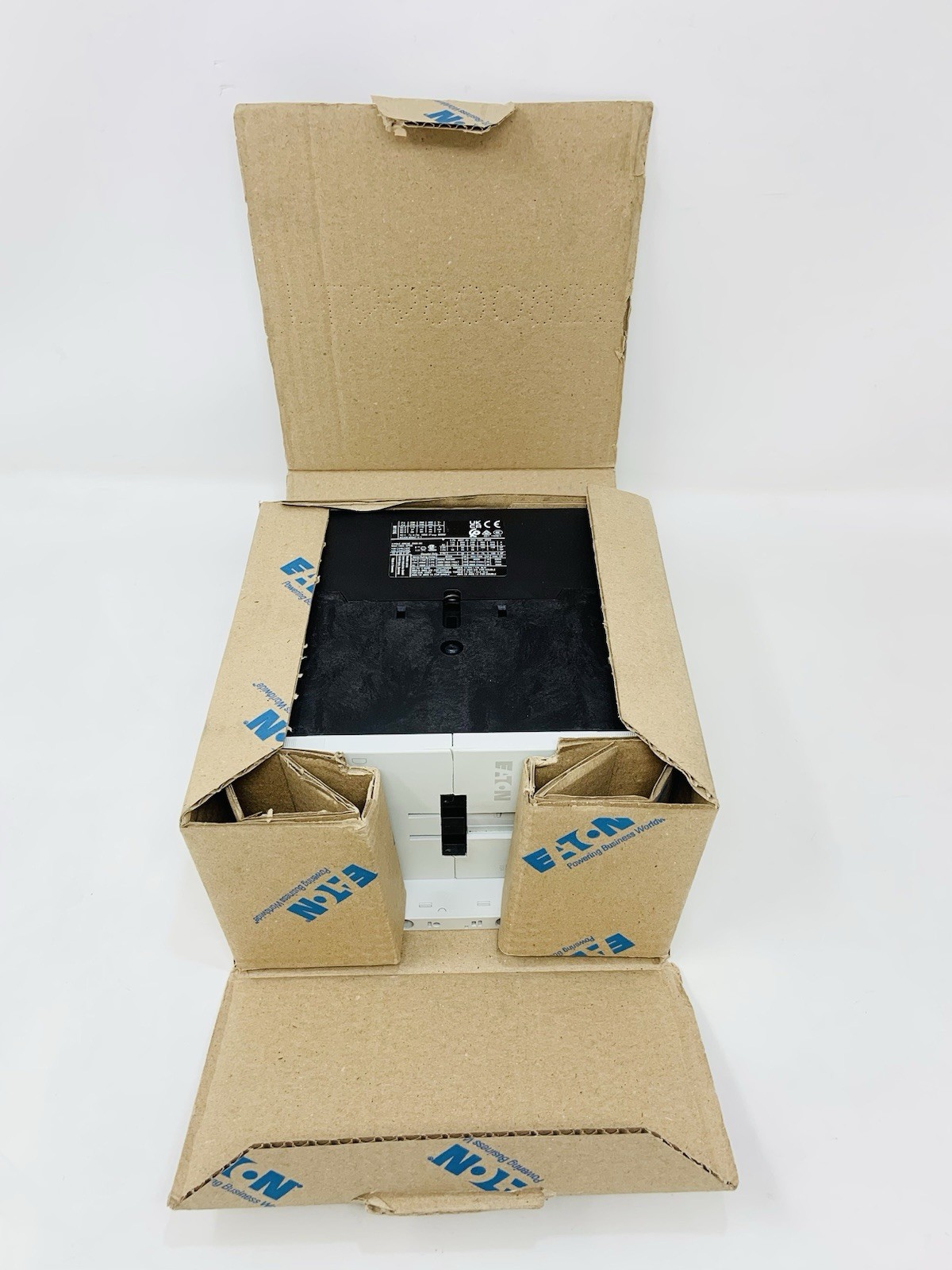 NEW EATON DILM115(RAC240) XTCE115G00B 190-240V 160A NSMP – FREE SHIPPING