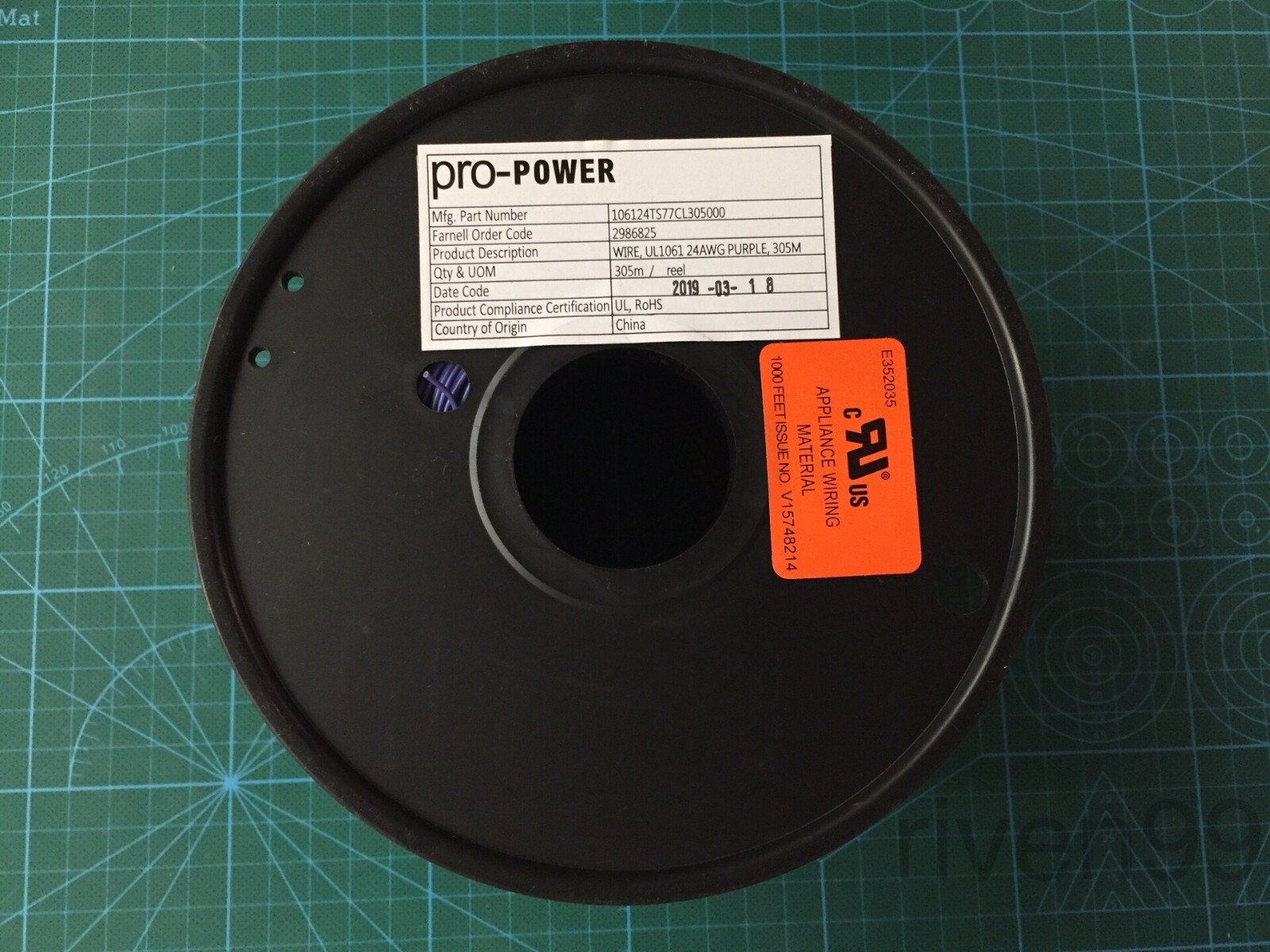 PRO POWER 24AWG UL1061 1C Hook-up Wire, 80C, 300V, PURPLE, 305m, 1000ft Spool