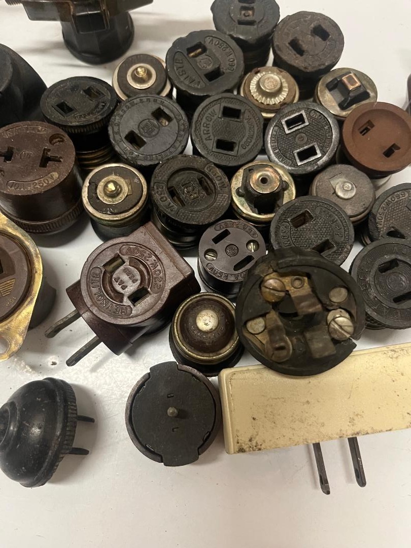 Lot of 29 Vintage Bakelite Electrical Screw in Plug Adapters
