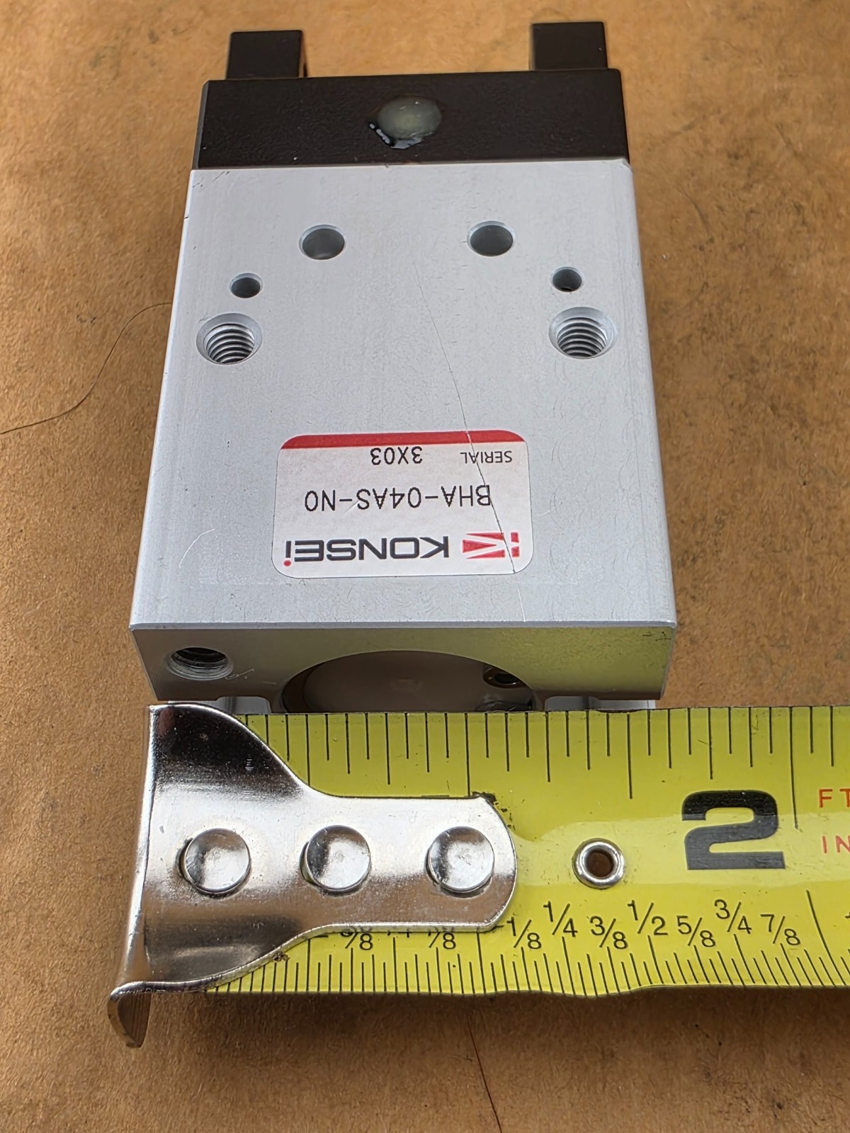 NEW Konsei BHA-04AS-N0 Pneumatic Gripper FREE SHIPPING