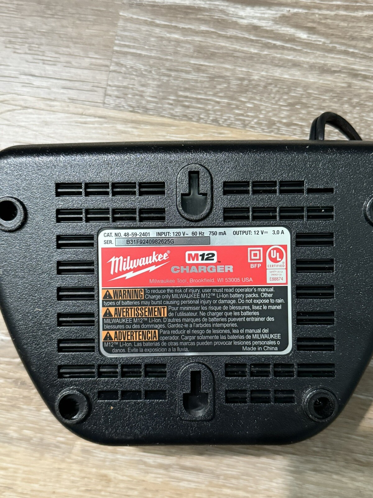 Milwaukee 48-59-1808 M12 and M18 Rapid Charger