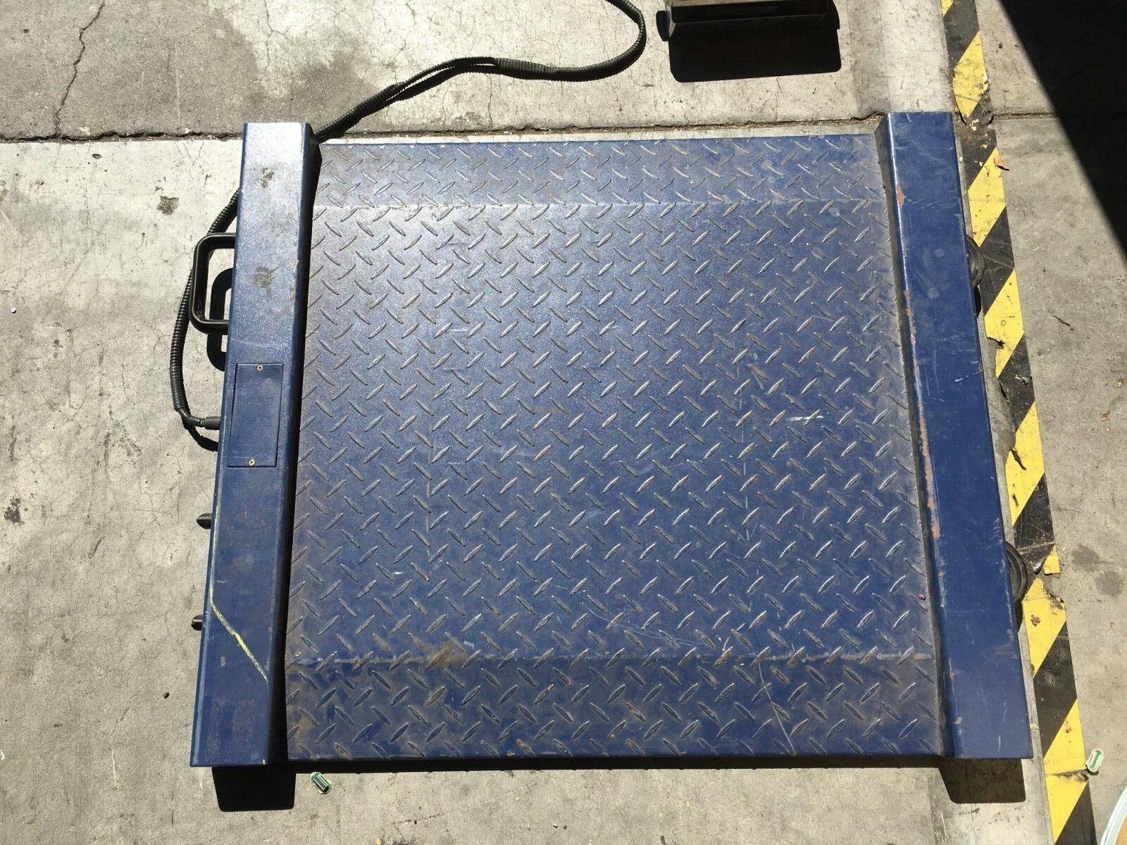 Adam Equipment PTM 500 Floor Scale Digital 1100 Lb. Capacity AE402