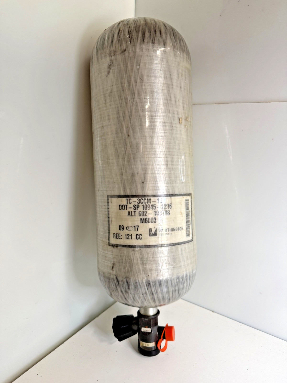 Worthington Ind TC-3CCM-152 Firefighter SCBA Cylinder Air Tank W SCOTT Valve
