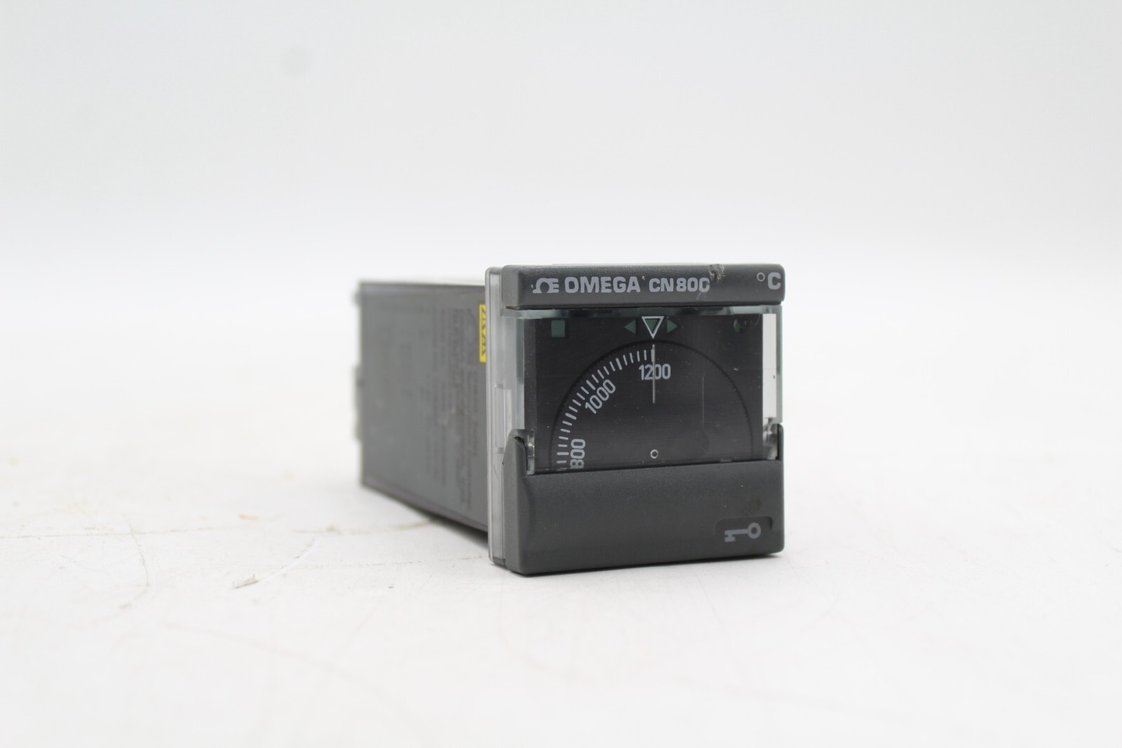 Omega CN800 Temperature Controller CN883K-1200C