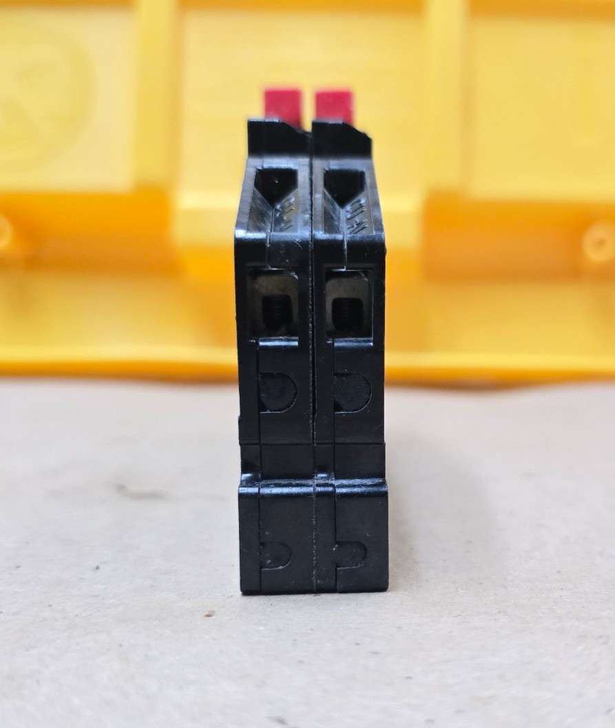 Zinsco Type RC-38 Circuit Breaker, 20 amp, 2 pole unit, 120/240 volt