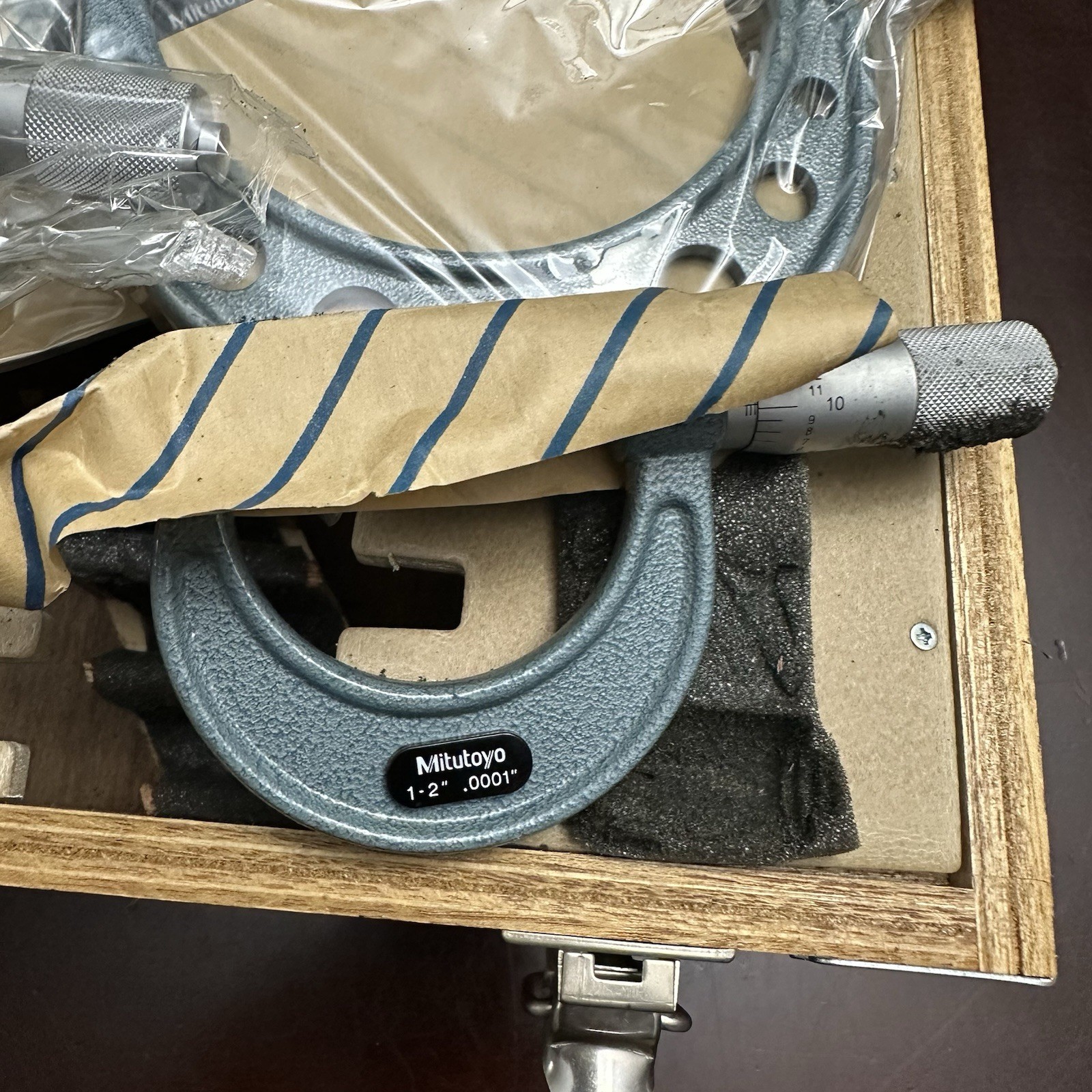 Mitutoyo 0-6″ 103 Series Micrometer Set 103-933 wooden case Precision Machine