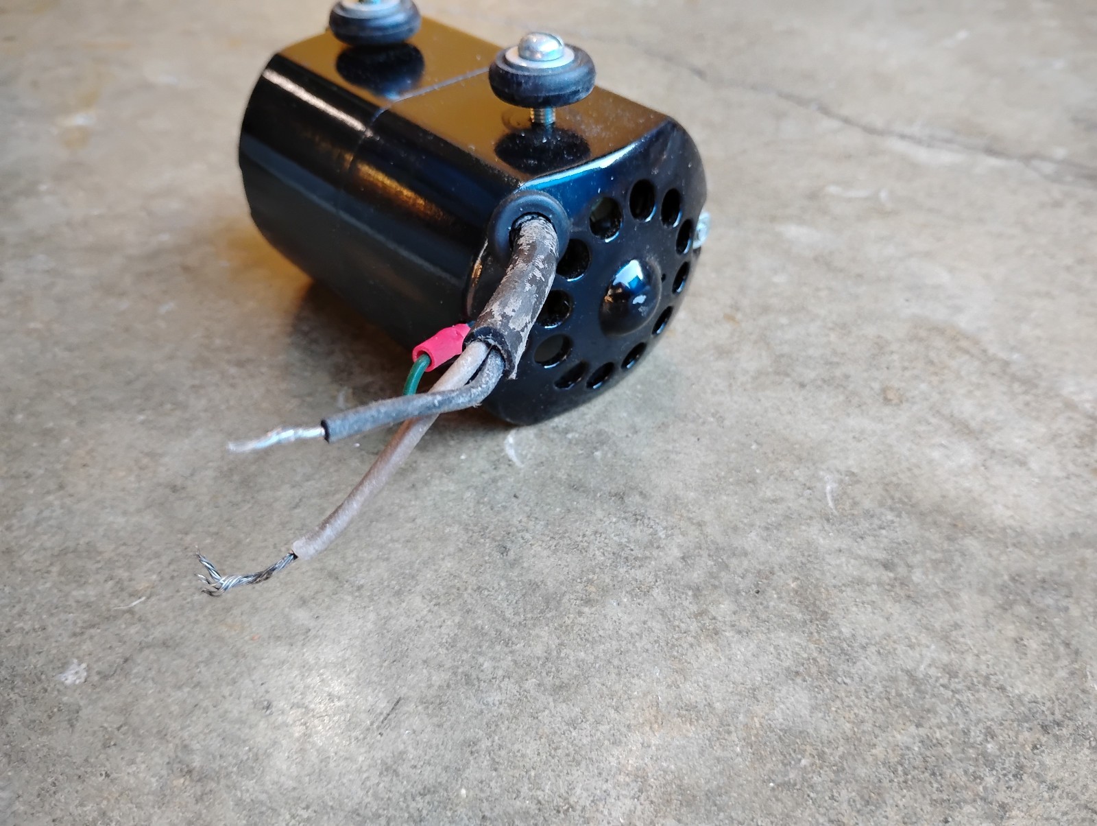 DAYTON AC-DC SERIES MOTOR 2M057A 1/15HP 5000RPM 115v 60 HZ WORKS GREAT