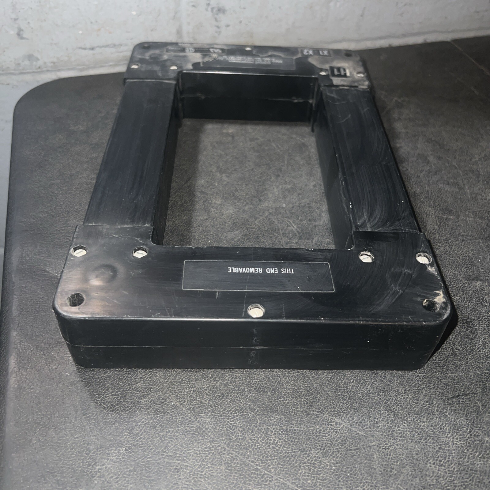 EIL 500T-041X071-202 Current Transformer 2000:5A Ratio 10 kV 600V 50-400 Hz