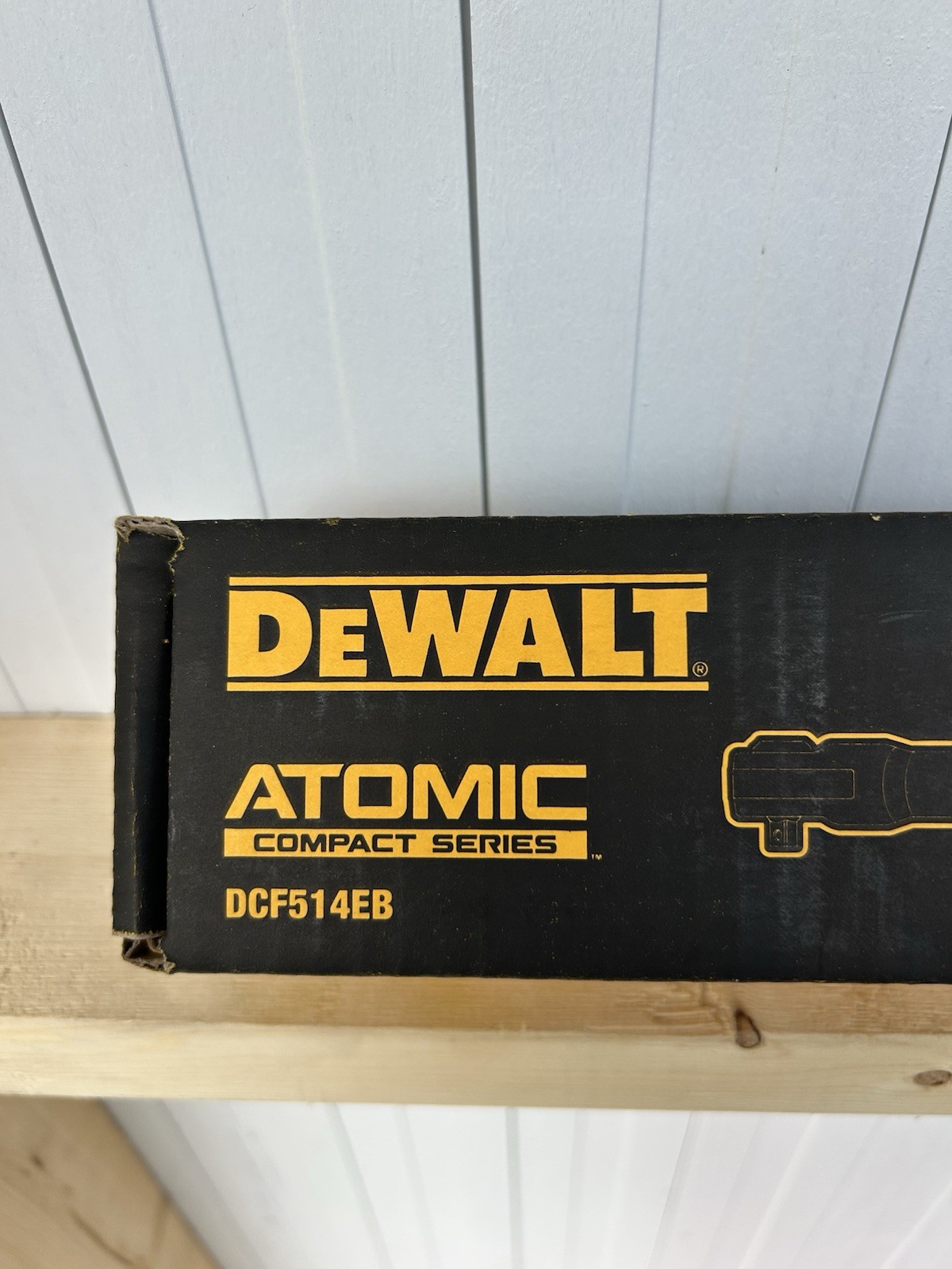 Dewalt DCF514EB ATOMIC 20V MAX Brushless 1/4 in. Extended Reach Ratchet NEW