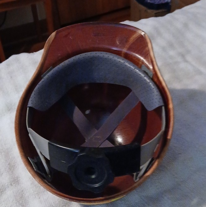 MSA L-10 Brown Hard Hat Helmet, Ratchet Suspension, ANSI Class E, Medium
