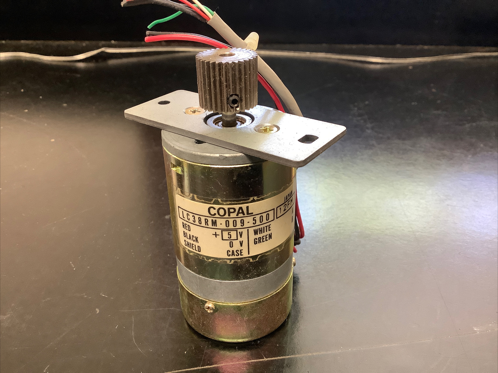 Copal DC Servo Motors with Encoder Feedback LC38RM-009-500 12FM