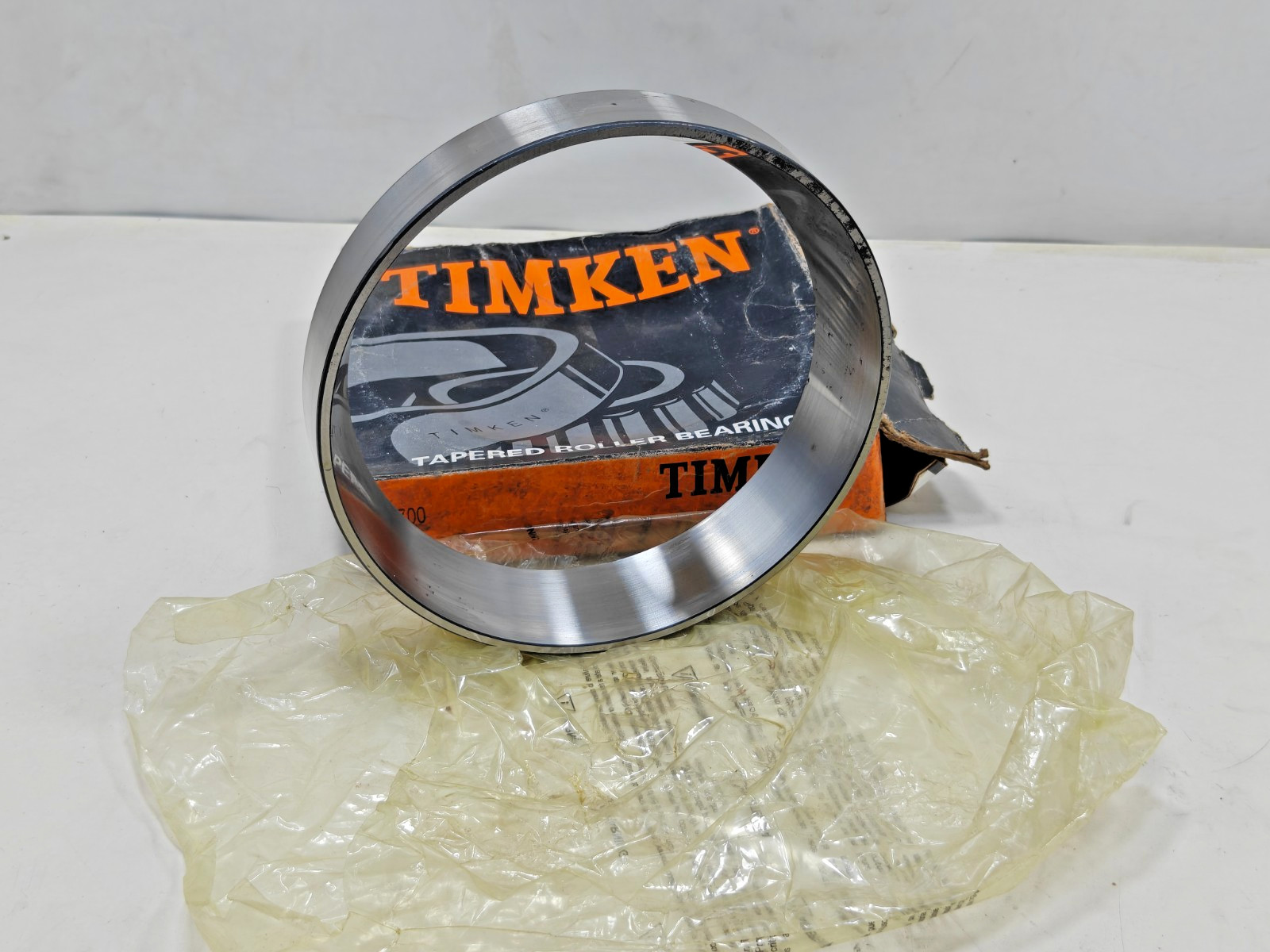 64700 Timken Tapered Roller Bearing Cup Only Timken 64700-20024 USA 7.000 in OD