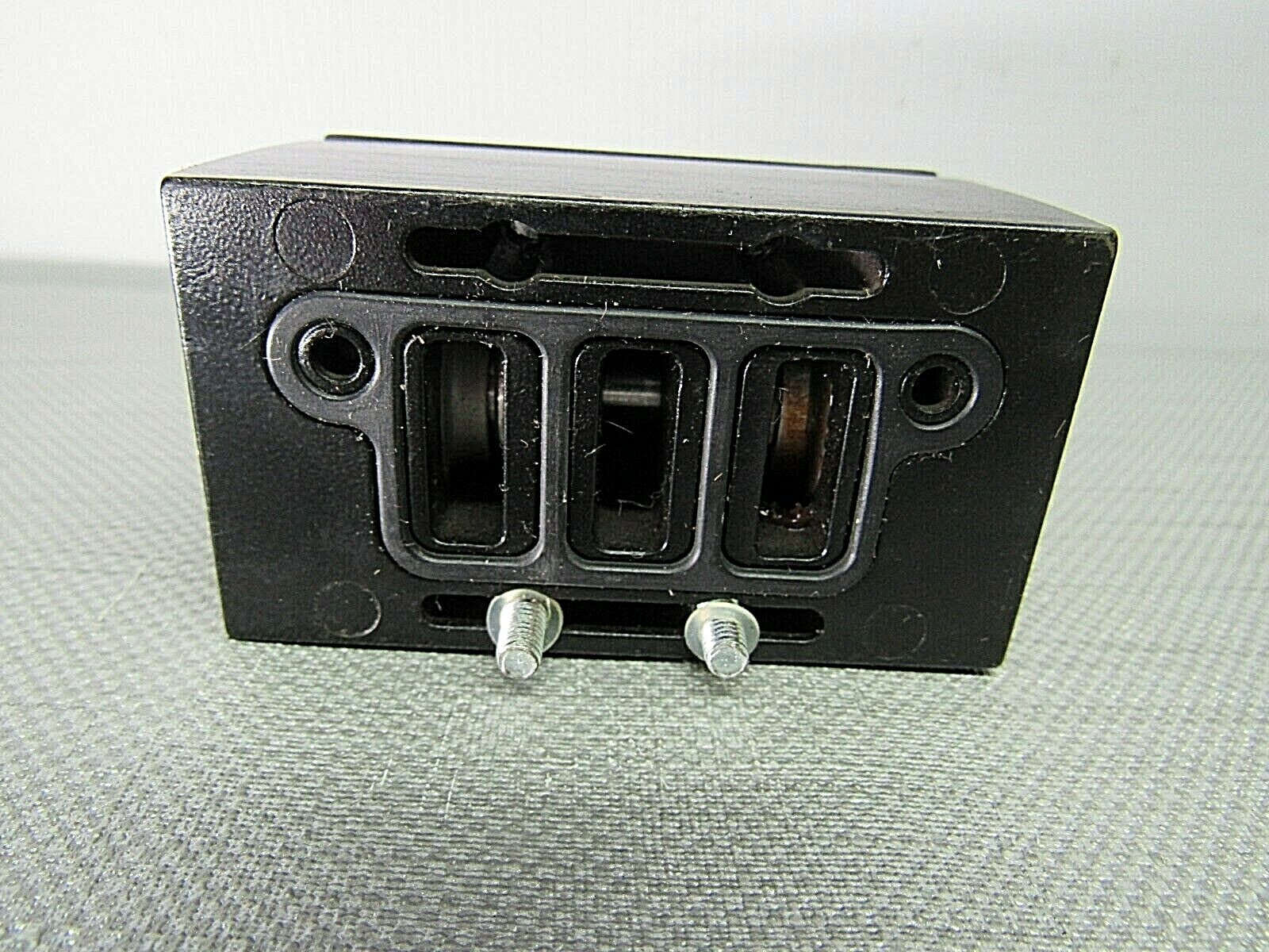 BOSCH/Rexroth 563-301-000-2 Pneumatic Valve