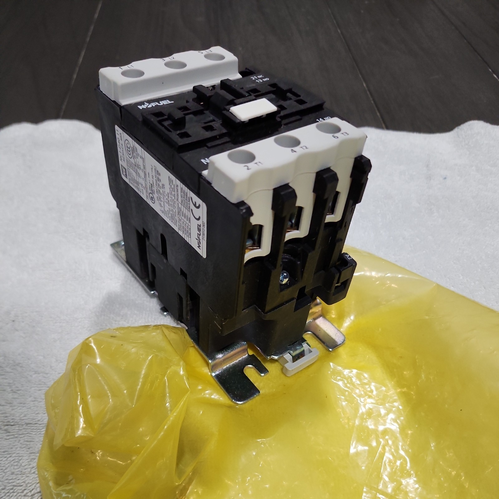 NOFUEL NC1 D40 11 F7 Contactor NC1D4011 Replaces LC1-D4011-F7 120V Coil