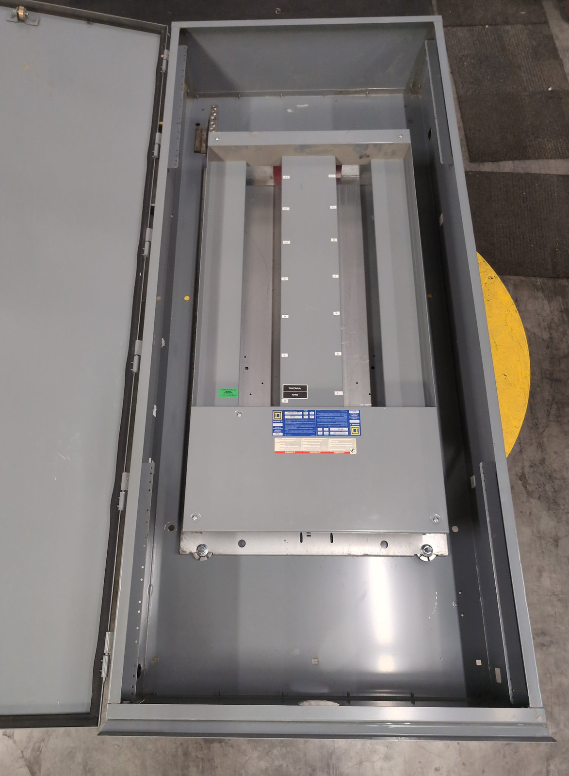 Square D I-LINE E1 225A 480V 3PH 4W MLO 62 Cir NEMA 3 Panelboard
