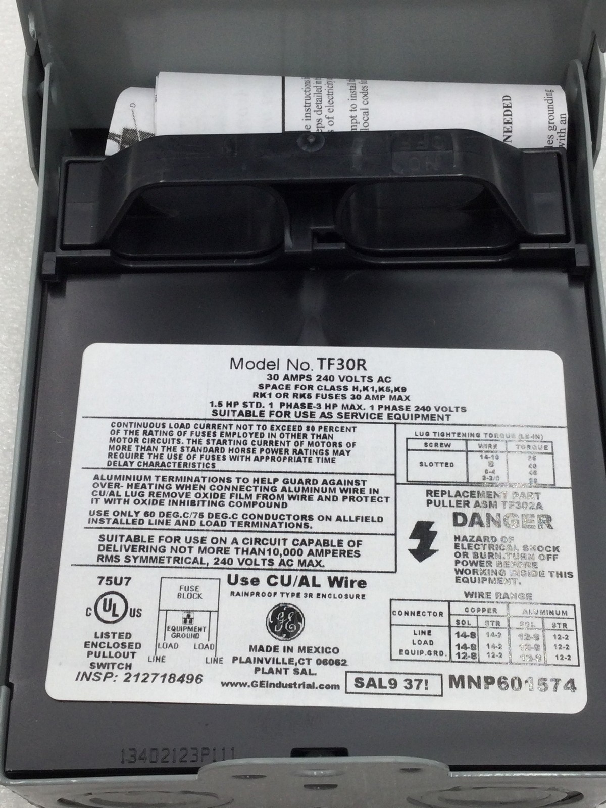 GE General Electric TF30R / TF30RCP 30 Amp 120/240V Fusible Outdoor Disconnect