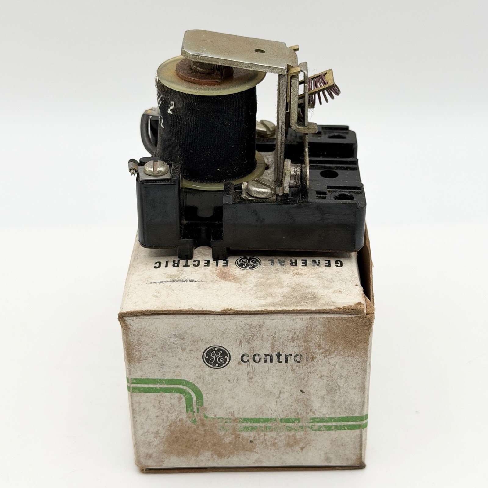 GE CR120E00102 General Purpose Power Relay 115VAC Coil 15A 600V Max NOS