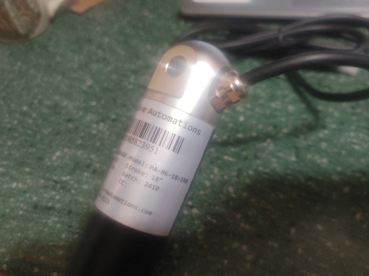 Progressive Automations Linear Actuator 12V 180 lbs 18″ Stroke P67 PA-06-18-180