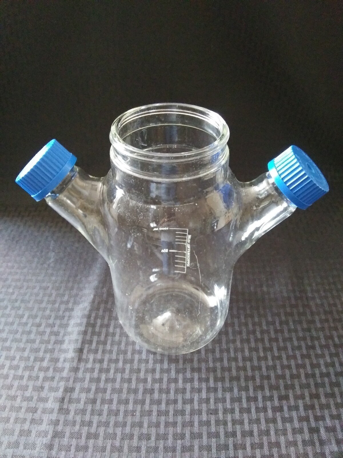 WHEATON 1000mL Glass Graduated Spinner Flask w/ GL45 Caps No Center Cap