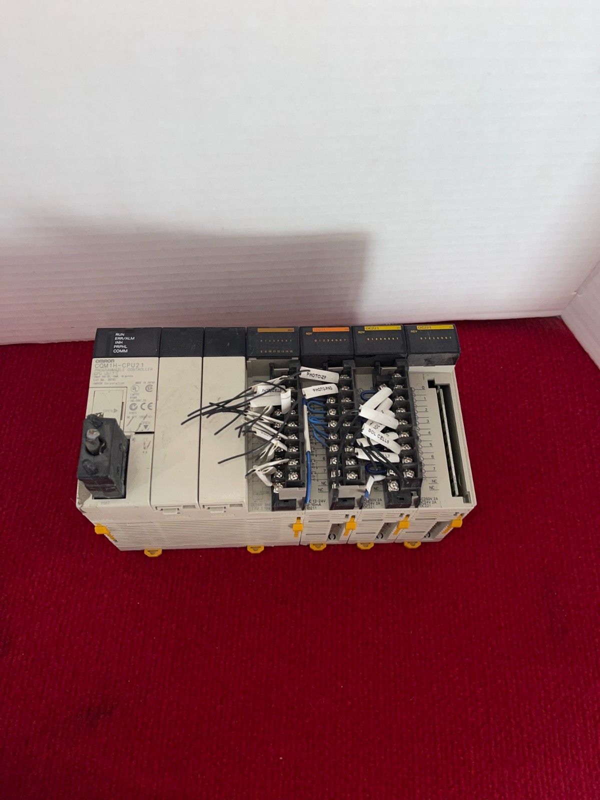 OMRON PROGRAMMABLE CONTROLLER CPU UNIT CQM1H-CPU21, OC221 (2) 0CH, ID211