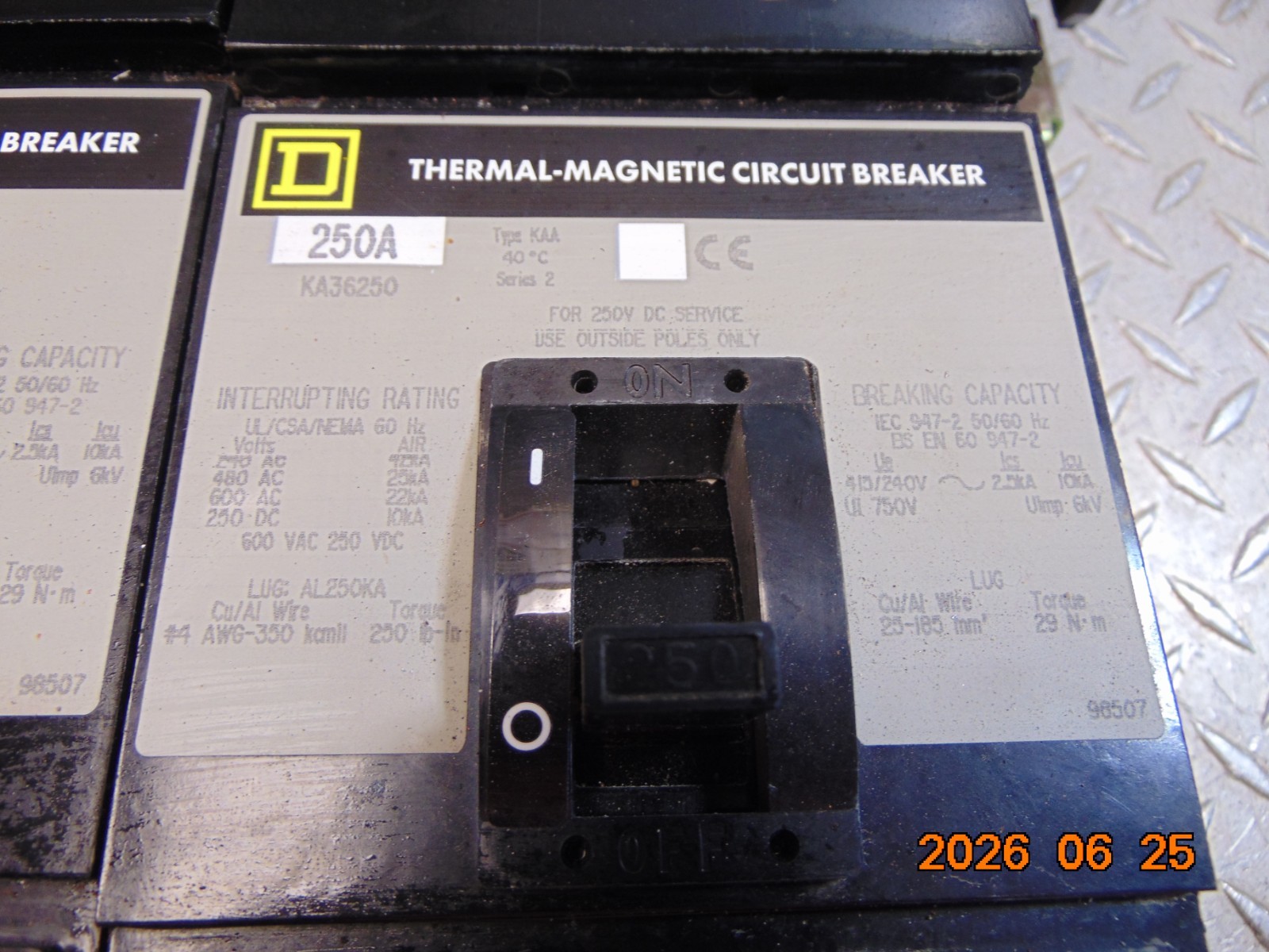 (1) Square D KA36250 Circuit Breaker 250A 250 AMP 600V