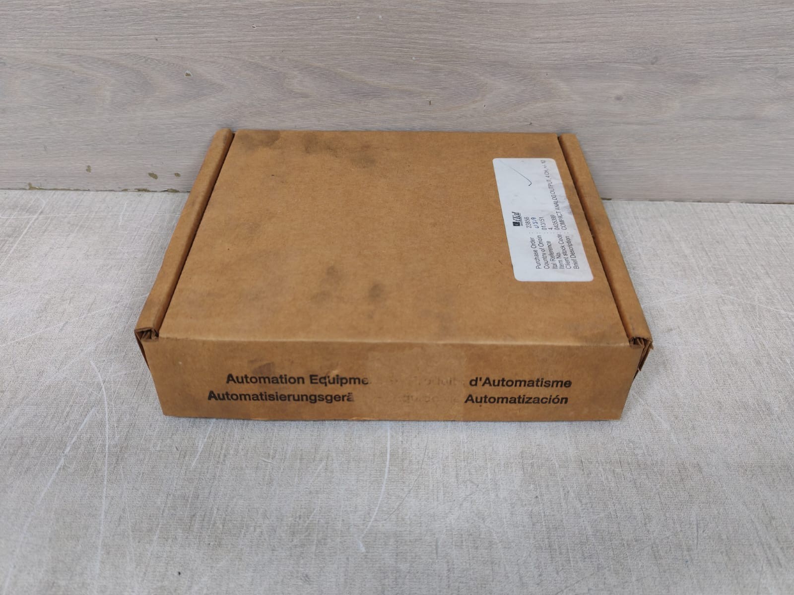 SCHNEIDER A120-COMPACT AS-BDAU-204 4 CHANNEL ANALOG OUTPUT