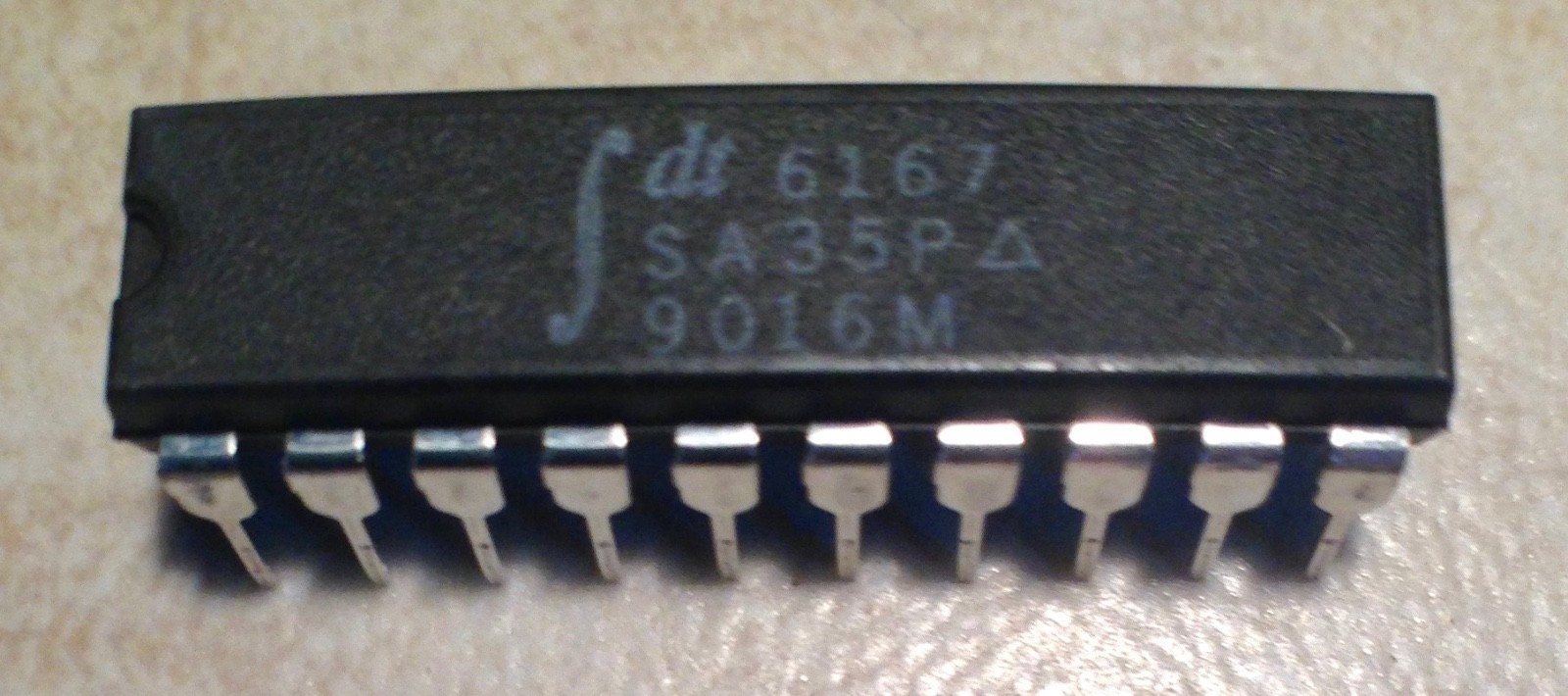 IDT 6167SA-35P 6167 16K Static RAM – NOS
