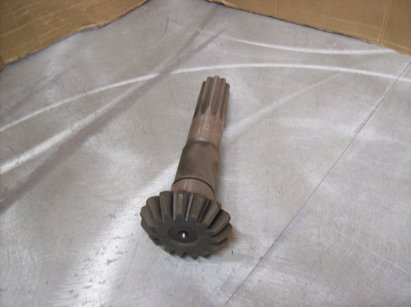 Ford Mower OEM Genuine NOS Shaft w/ Gear 222161 – 540 RPM