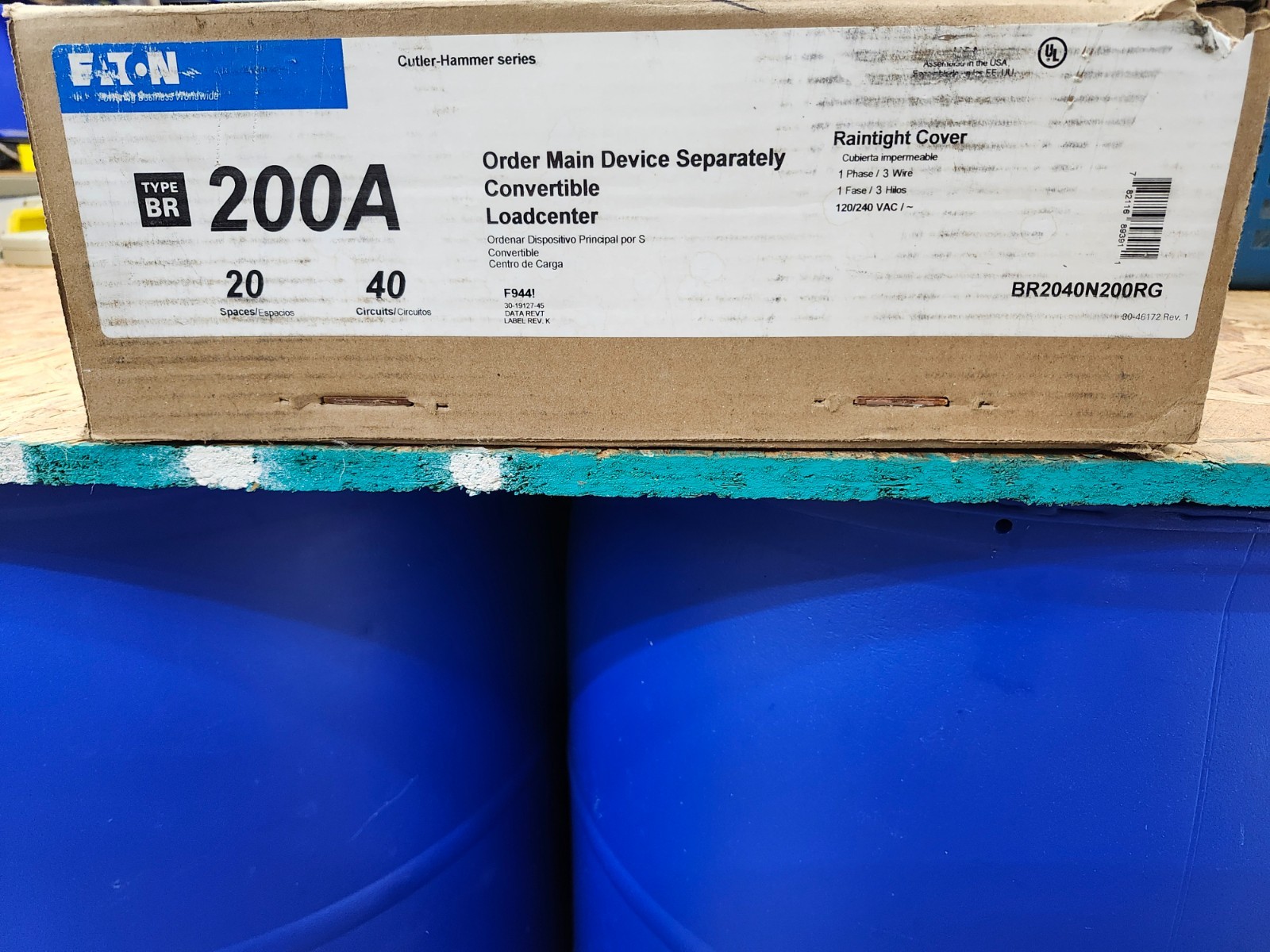 Eaton BR2040N200RG load center 200amp, 120/240 volt, 1phase, 3wire, Raintite.