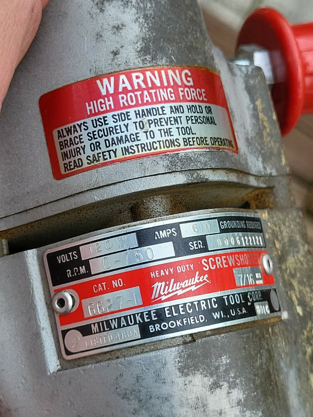 MILWAUKEE HEAVY DUTY SCREWSHOOTER, #6627-1, 0-750 RPM, 120V/AC 6 AMPS