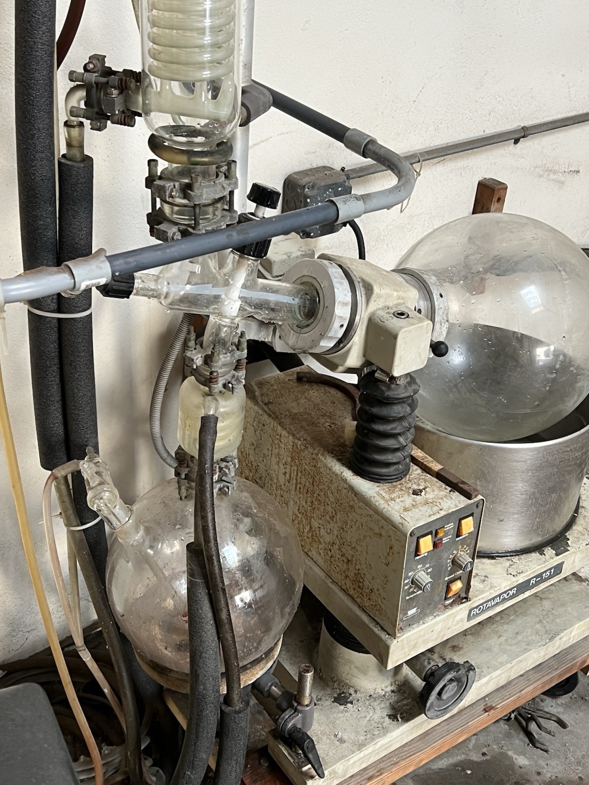 Buchi Rotavapor R-151 Rotary Evaporator w/ Glassware 10L 10000ml