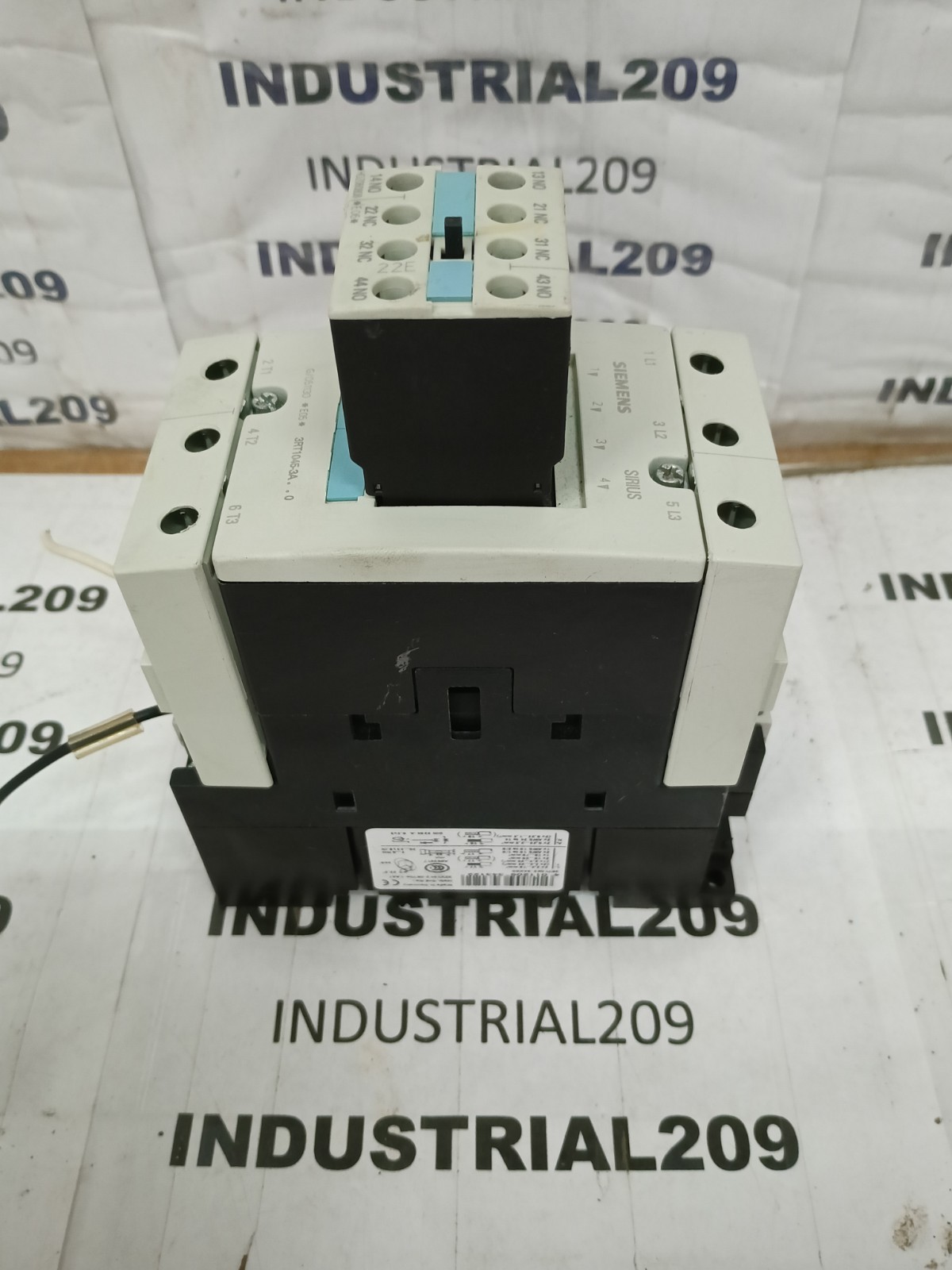 SIEMENS SIRIUS CONTACTOR 3RT1045-3AK60
