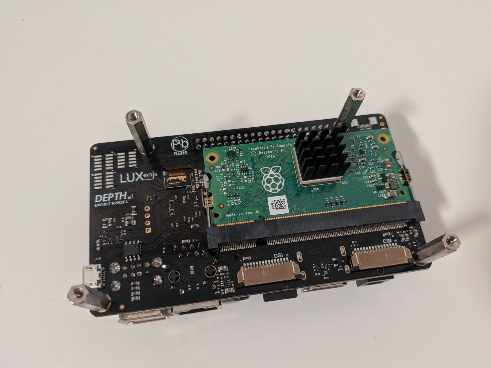 LUXonis DEPTHai BW1097 R2M2E3 Dev Board Ethernet HDMI USB RPi CM3+ 1GB