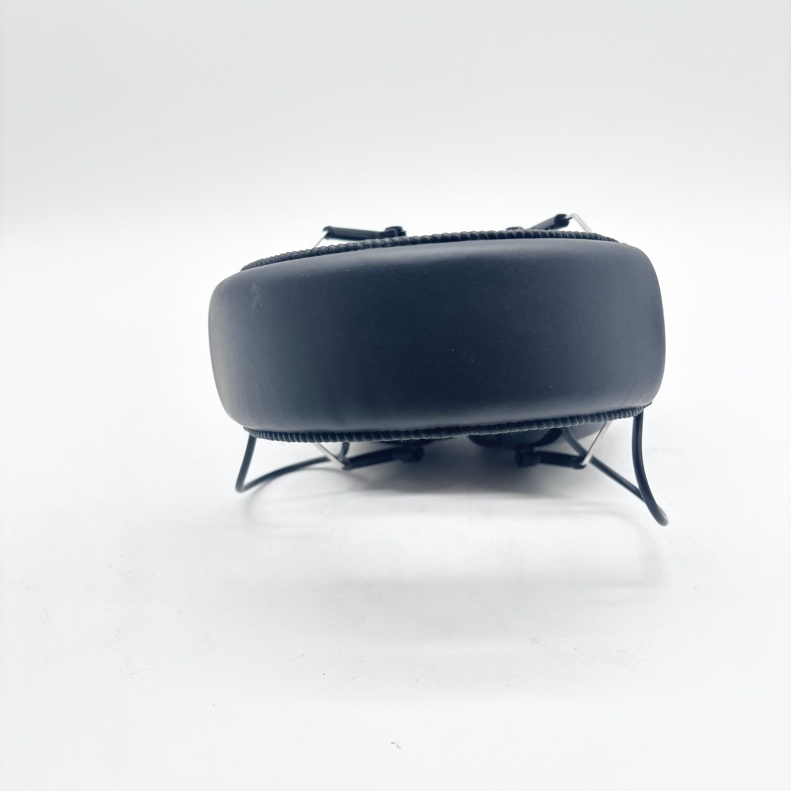 SNR 30 DB Black AC136 Wireless Hearing Protector With Noise Reduction