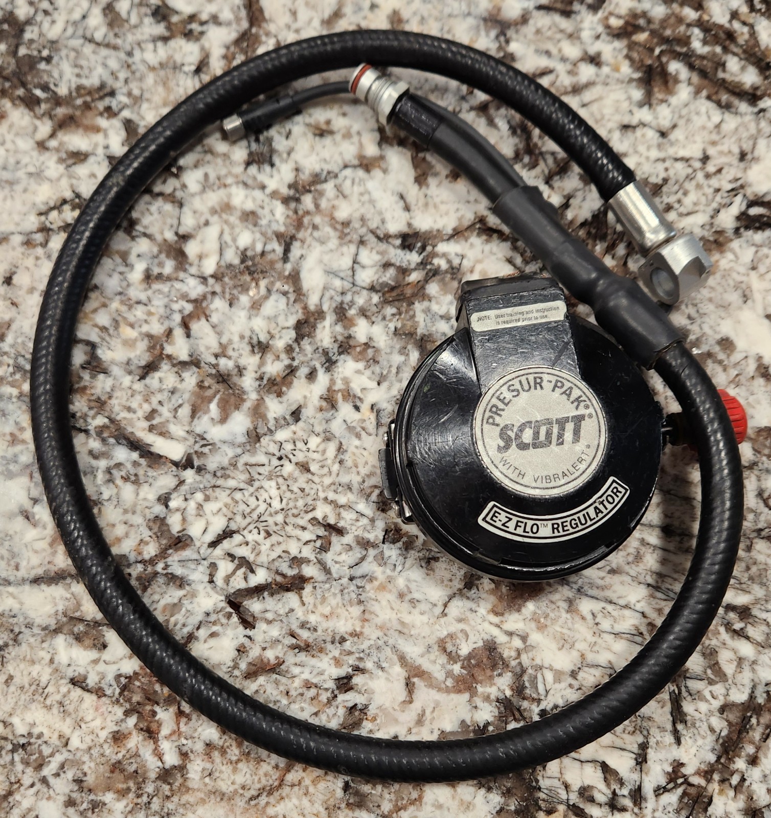 Scott Regulator Assembly PN 804370-01 HUD 36″ Attachment Hose USED UNTESTED!