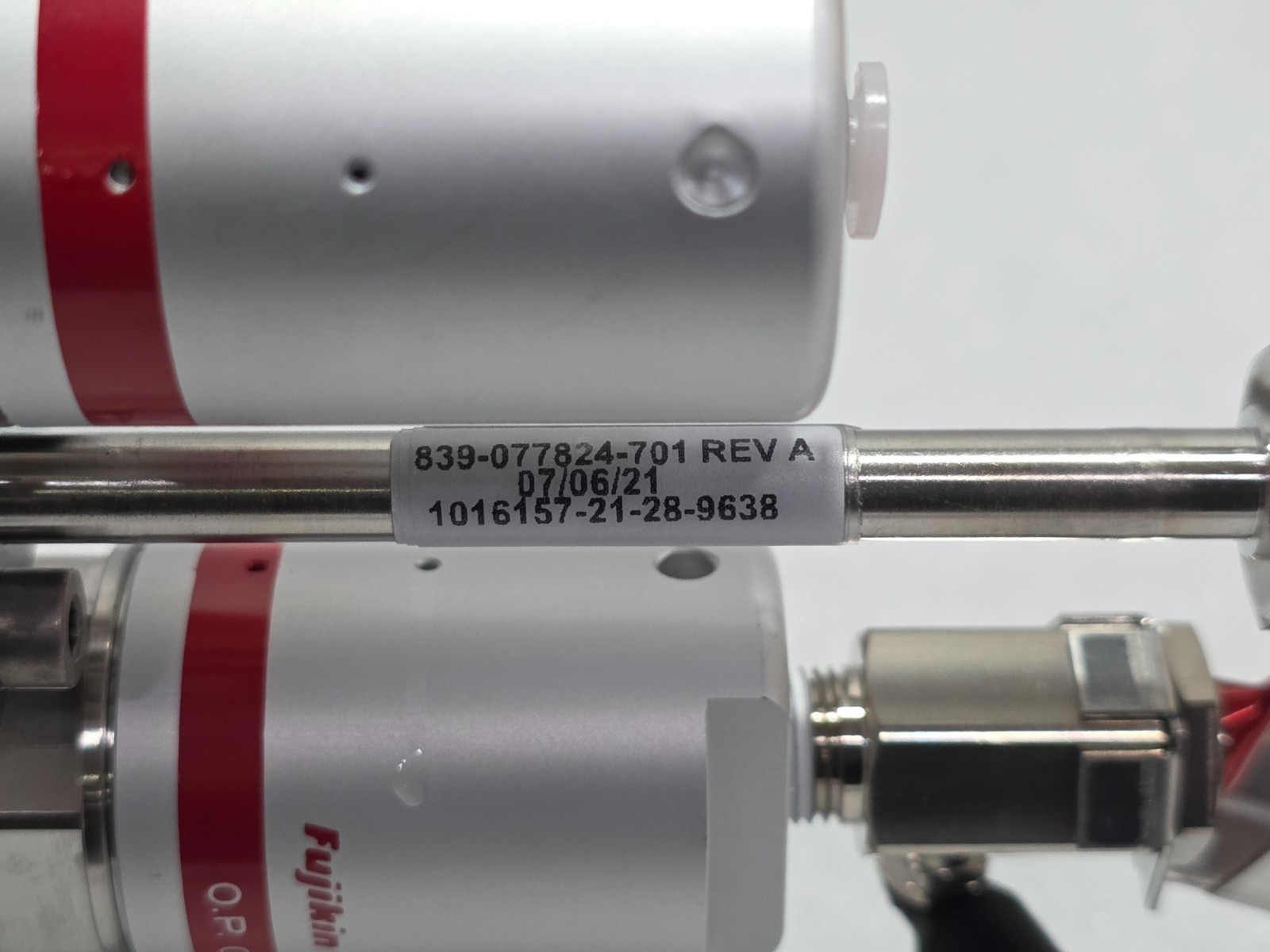 FUJIKIN DIAPHRAGM VALVE GAS LINE 567512(839-077824-701)