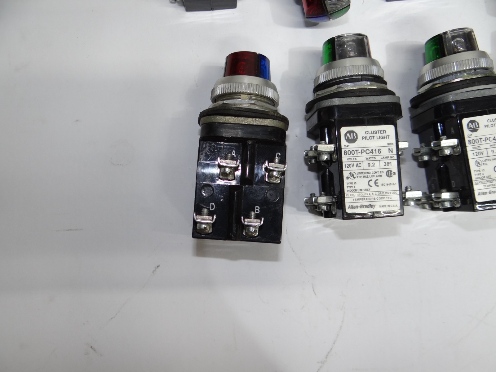 ALLEN BRADLEY 800T-PC416 CLUSTER PILOT LIGHT (USED) – Excellent Condition