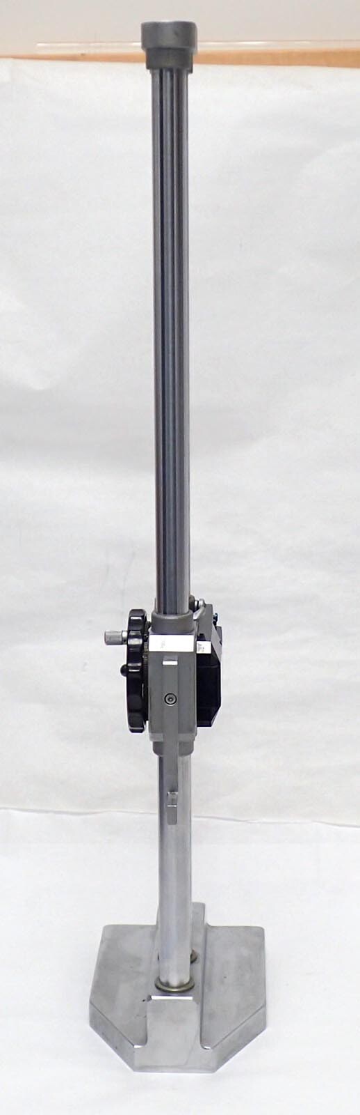 MITUTOYO 192-606 DIGIMATIC ELECTRONIC HEIGHT GAGE RANGE 18in, 450mm