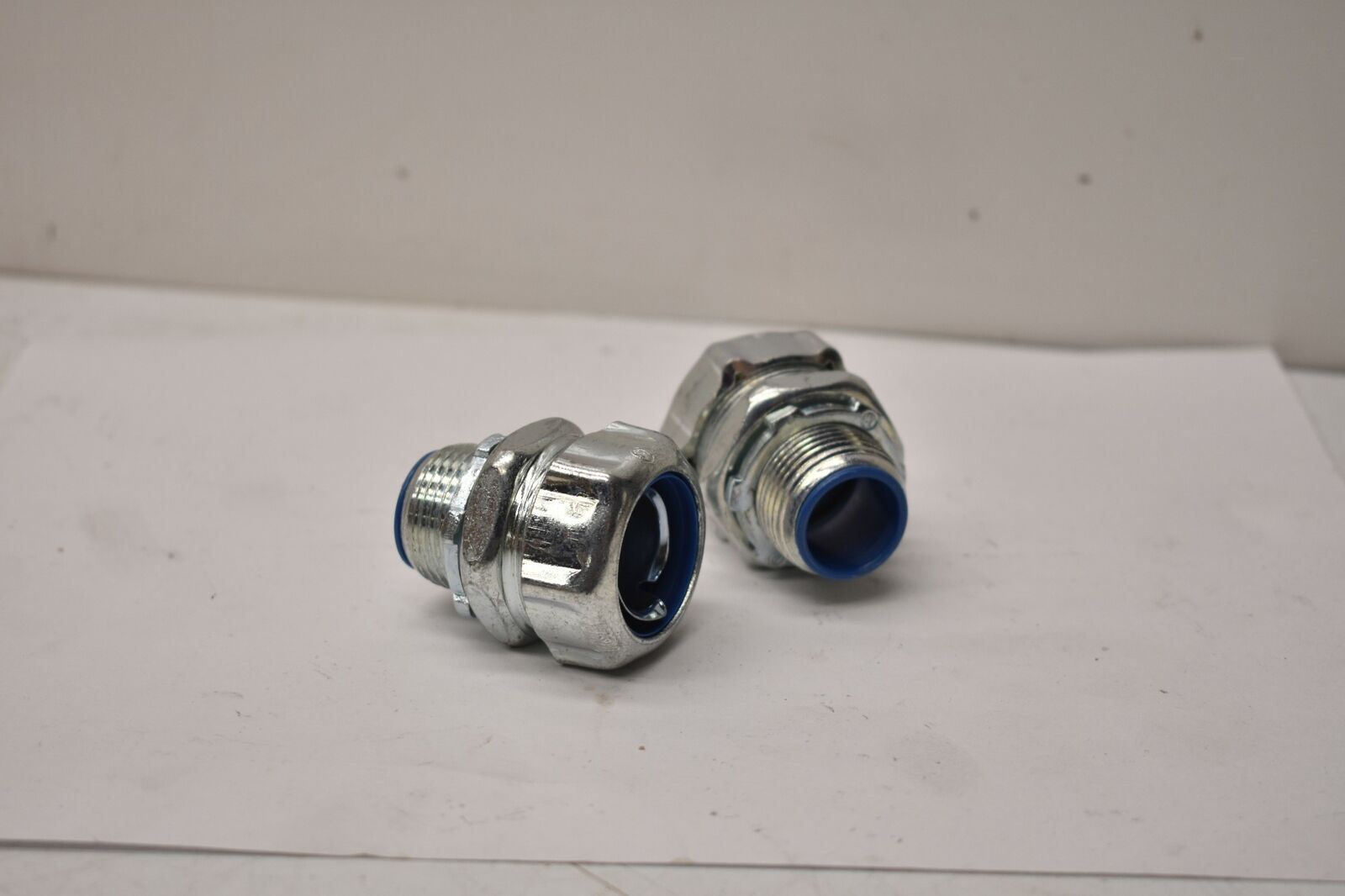 Thomas & Betts 5333 3/4″ Liquidtight Metal Conduit Connector Straight (Lot of 2)