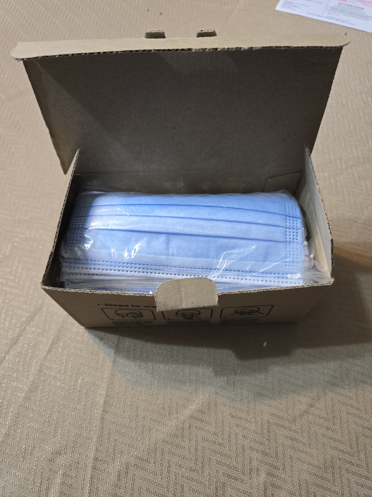 50 PCS Disposable Face Mask 3-Ply Non Medical Surgical Earloop Mouth Dust Cover