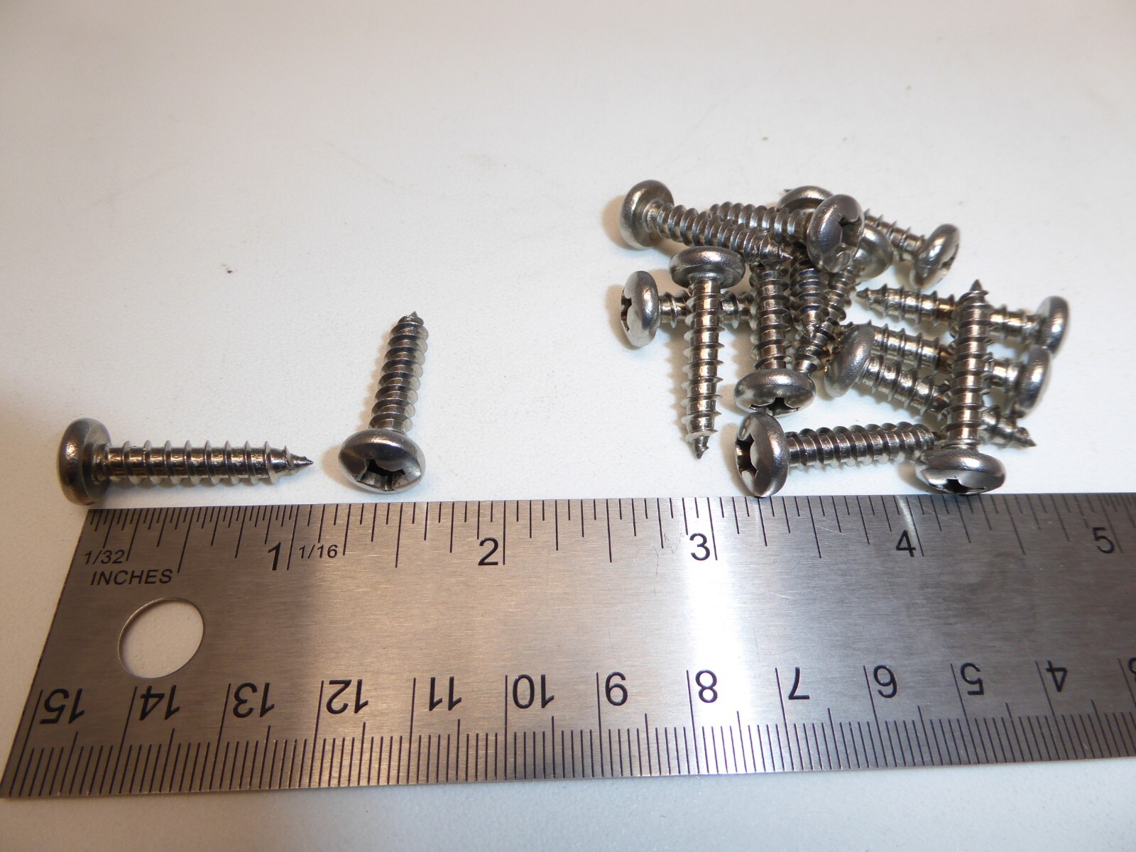 #12 x 1″ Pan Head Phillips Sheet Metal Screw SS 18-8 VINTAGE USA Made Qty 15