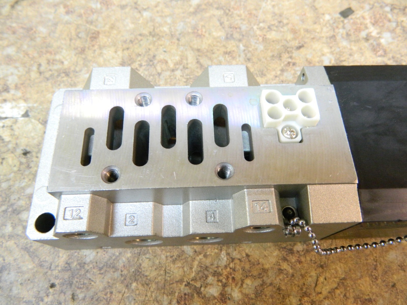 SMC US4436 Solenoid Valve Base 3/8″ NPT