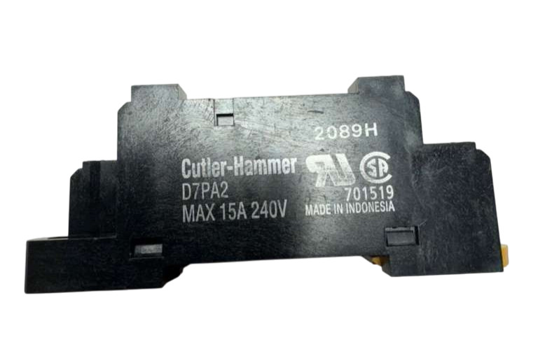 Cutler-Hammer D7PA2 Relay Socket Base, MAX 15A, 240V, 2089H, 701519