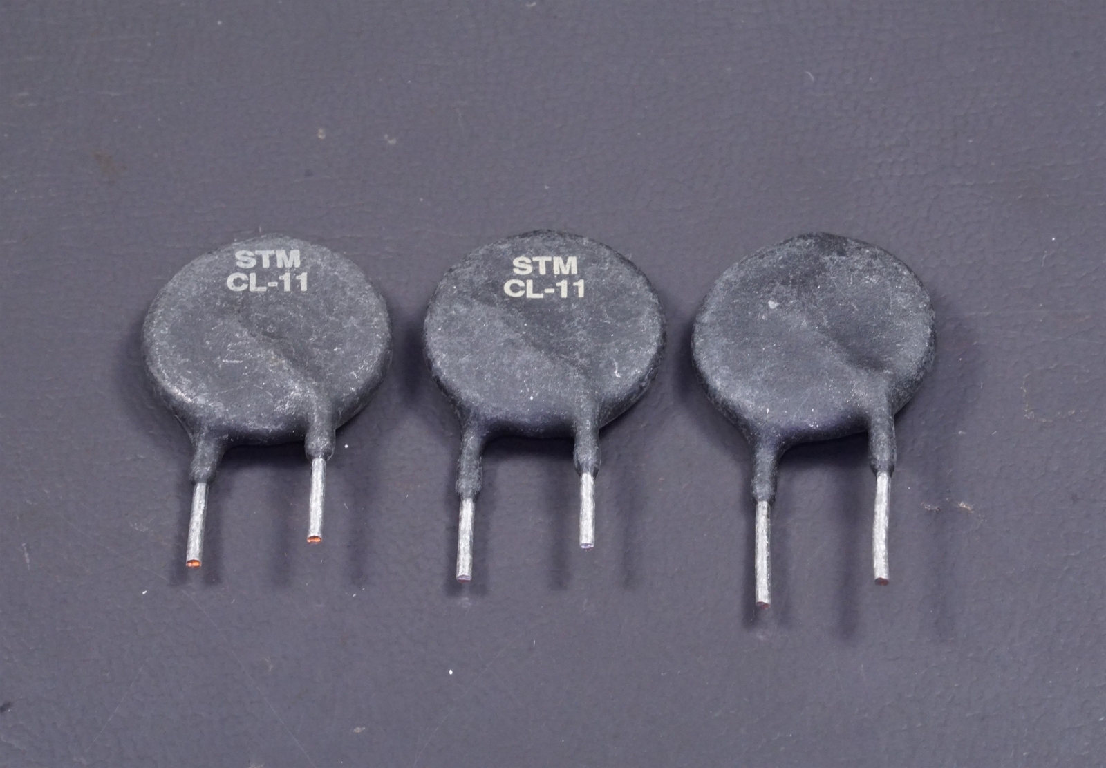 Lot of 3 CL-11 Thermometrics NTC Disc Thermistor 0.7 Ohm 20% 0.77″ Dia 0.22″ T