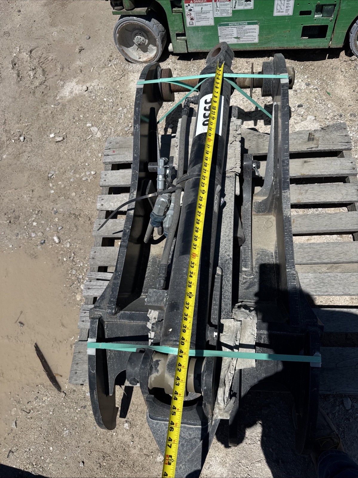 65 Mm Excavator Hydraulic Thumb Cat Volvo John Deere Hitachi 312 140 Komatsu New