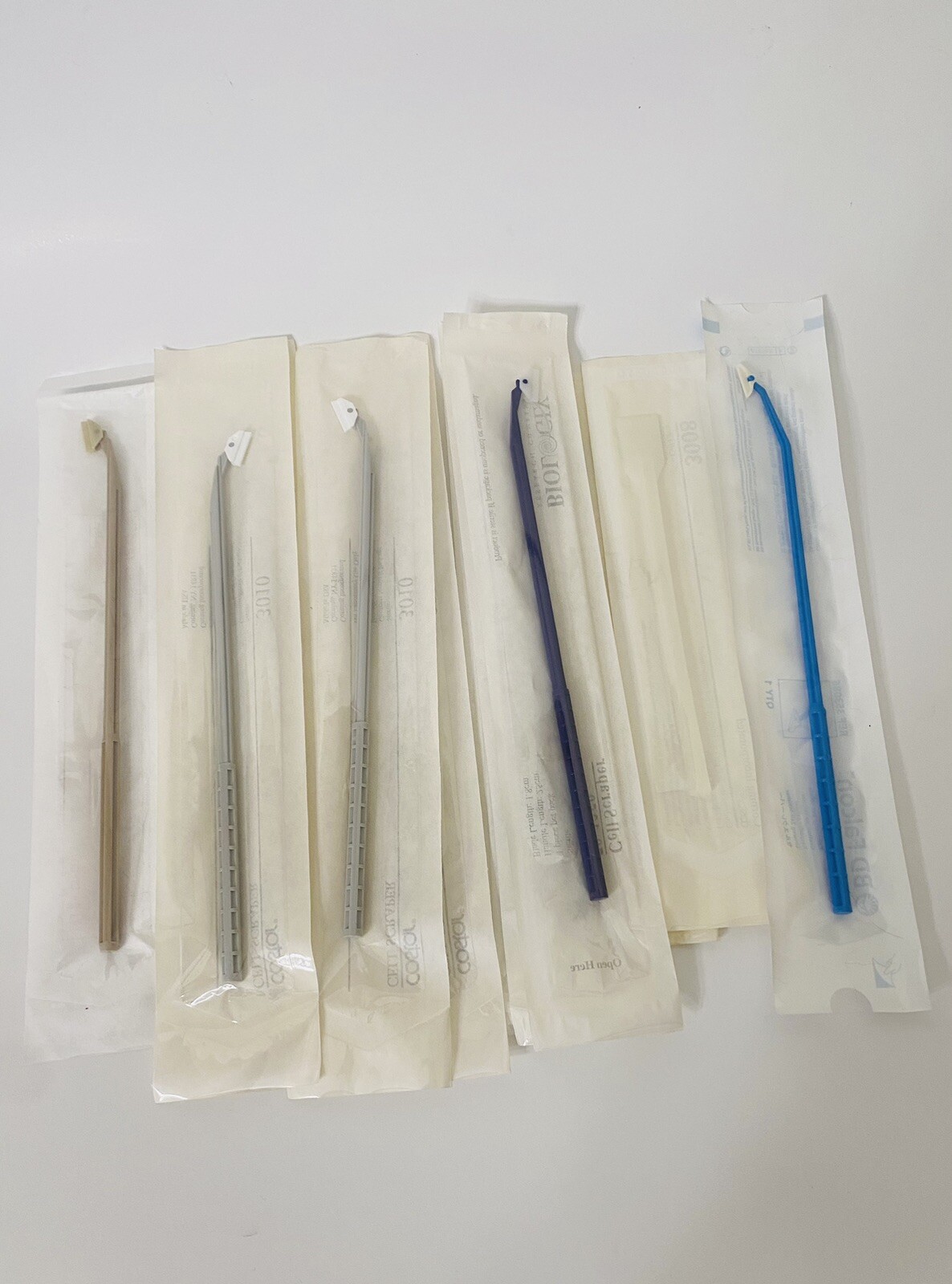Lot of 11 Multiple Brands Plastic Cell Scraper