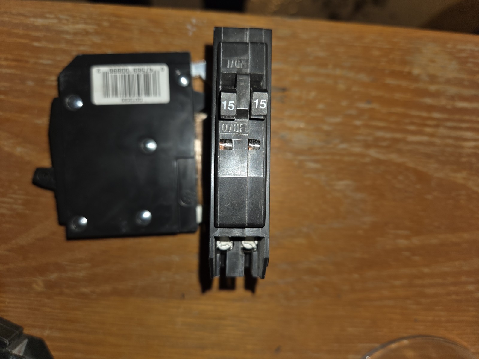 2 SQUARE D QO1515 TANDEM 15 AMP BREAKER (no hook) NEW