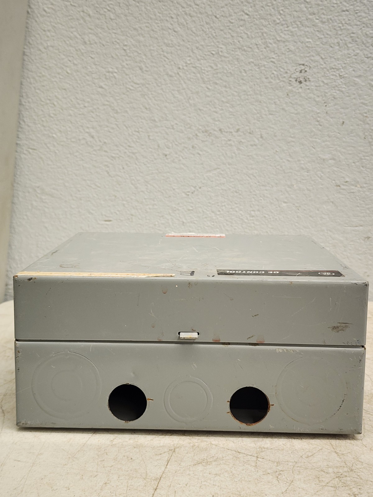 GE Electrically Held Lighting Contactor CR460B.