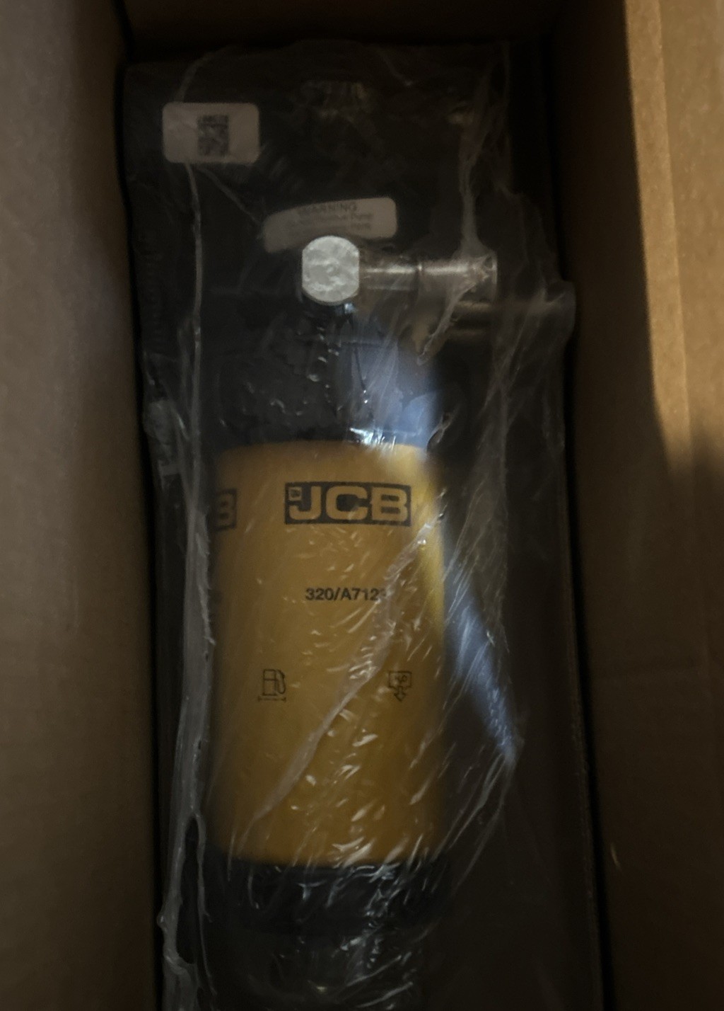 JCB Fuel Lift Pump 320/A7447 (Replaces 320/A7046)