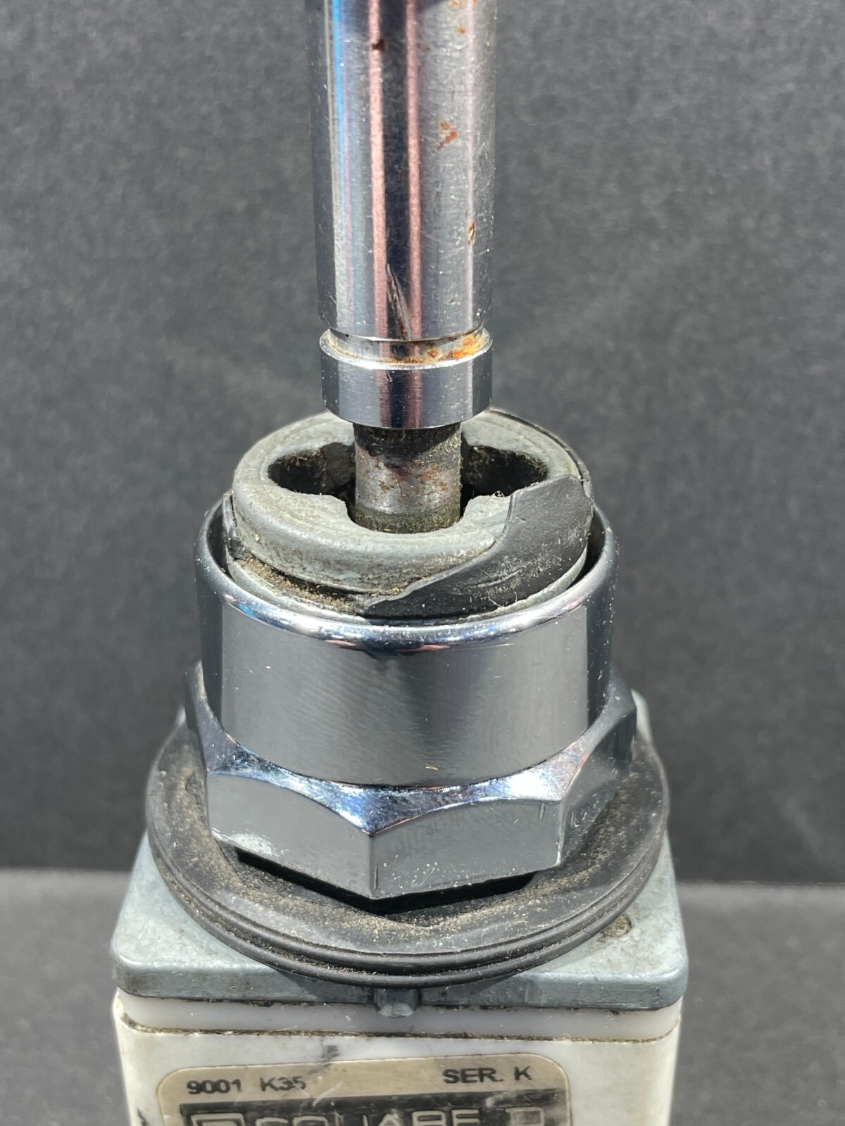 Square D 9001 K35 J Joy Stick Operator, 5 Position, W/O Contacts, Used & Checked